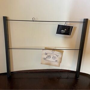 Black Metal Photo Display Stand bulletin  board with clips